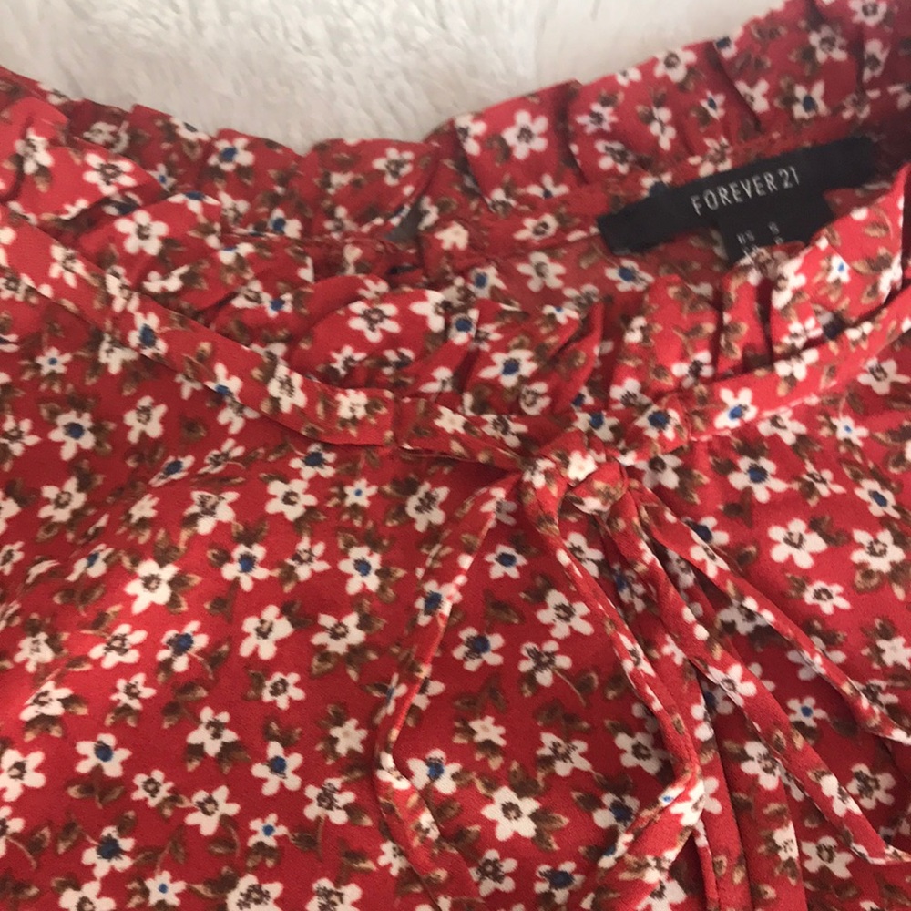 Collared top - Picture 2 of 4